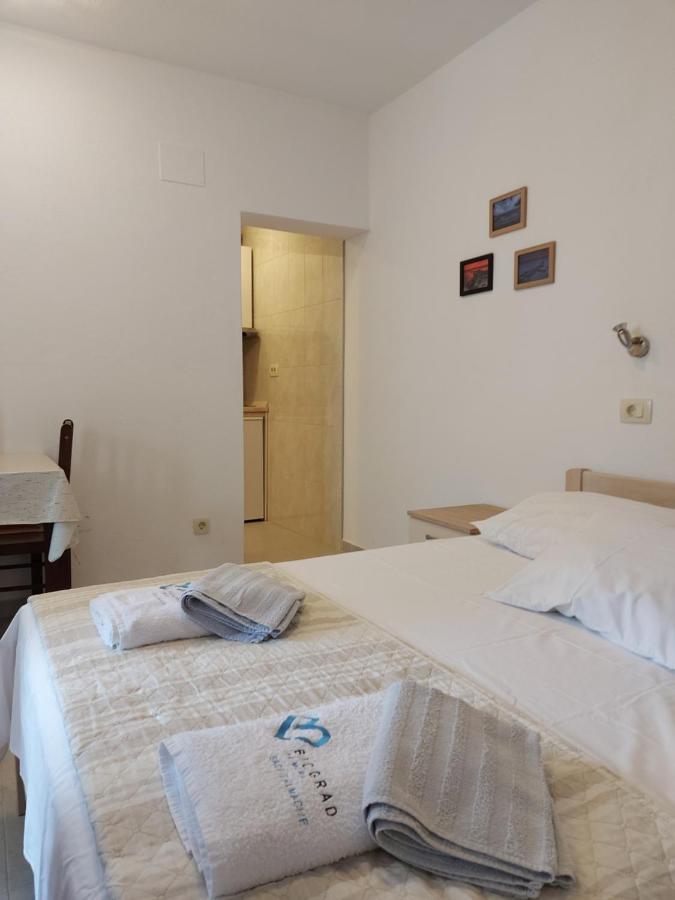 Apartments Jelicic Biograd Na Moru Extérieur photo