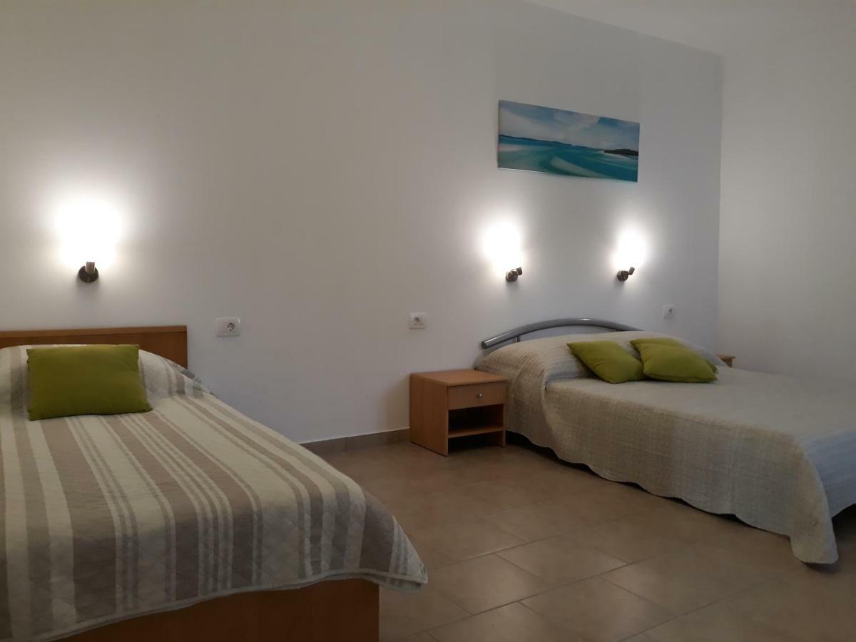 Apartments Jelicic Biograd Na Moru Extérieur photo