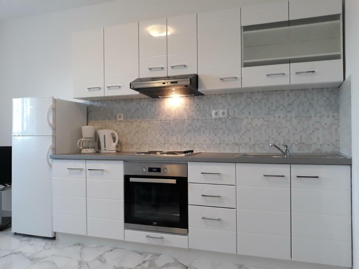 Apartments Jelicic Biograd Na Moru Extérieur photo