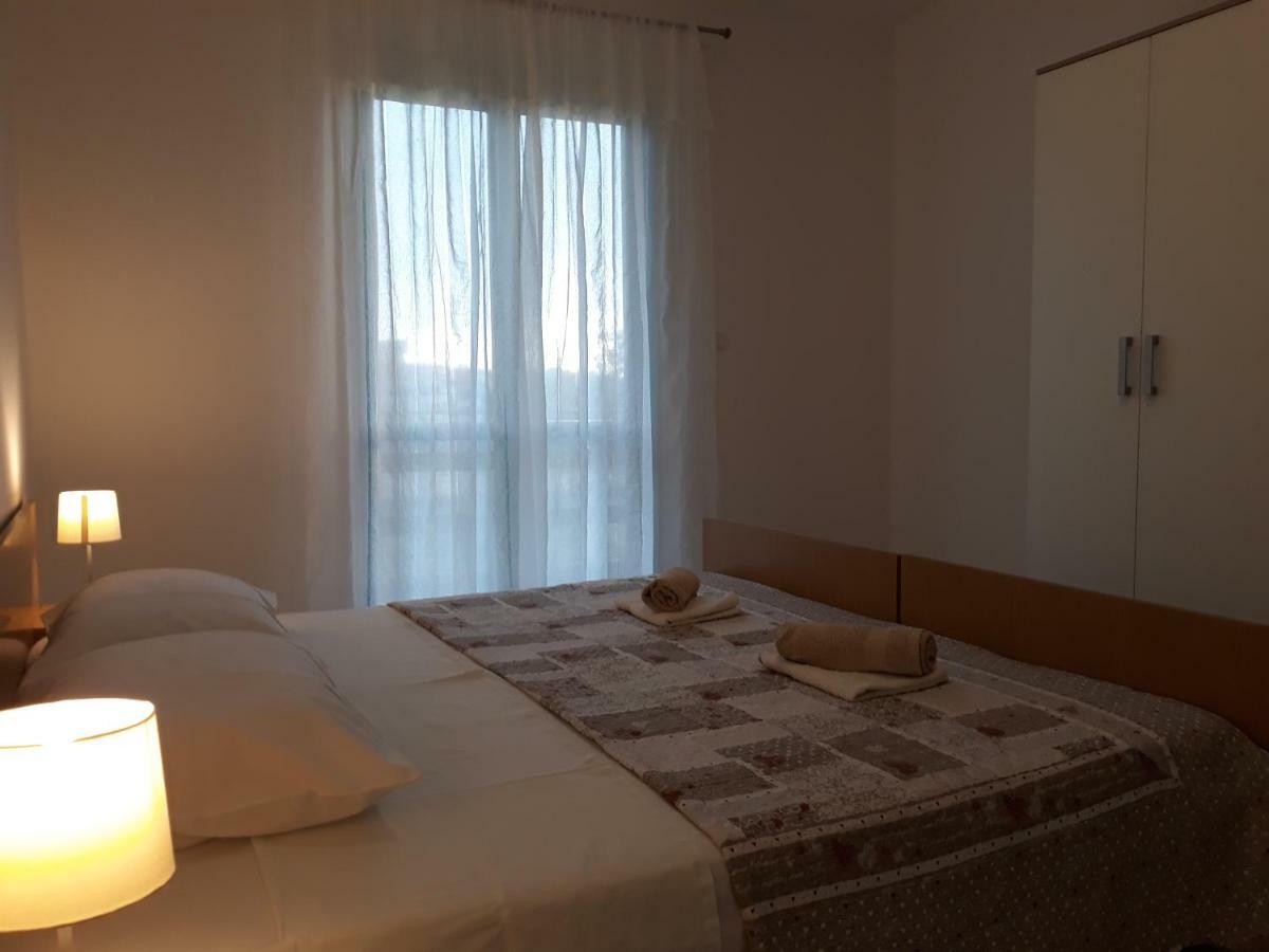 Apartments Jelicic Biograd Na Moru Extérieur photo